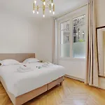 Gorgeous Apartment For 4 P Victor Hugo